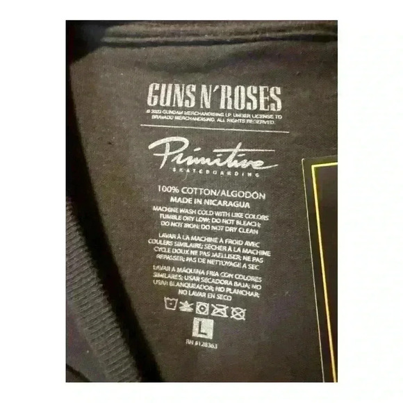 Primitive x Guns N' Roses Graphic T-Shirt. NWT, Large - Picture 4 of 4